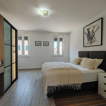 Gæstehus Faveria Amphitheater With Free Parking